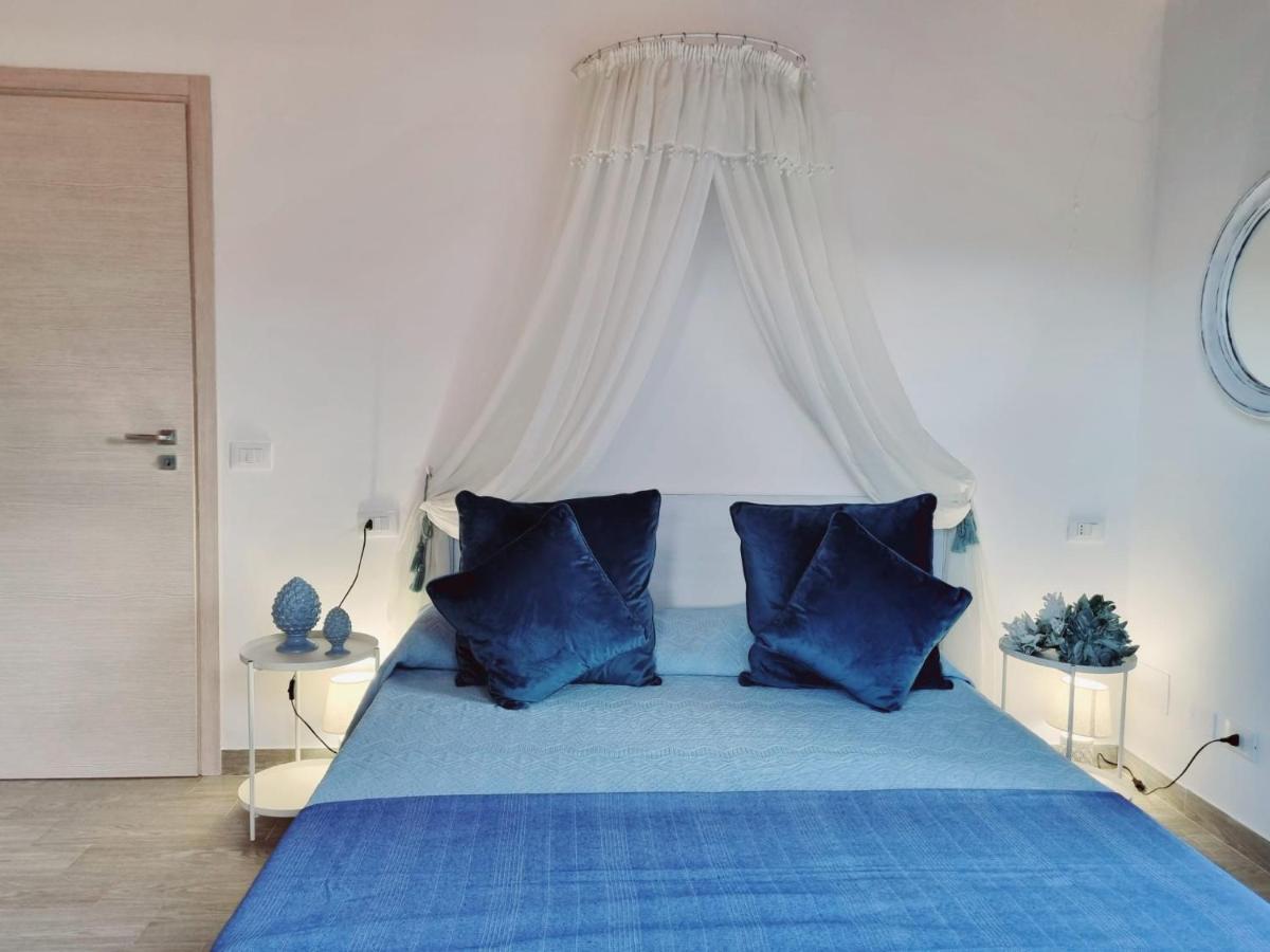 Apartament Stazzo San Teodoro Piscina Condivisa Zewnętrze zdjęcie